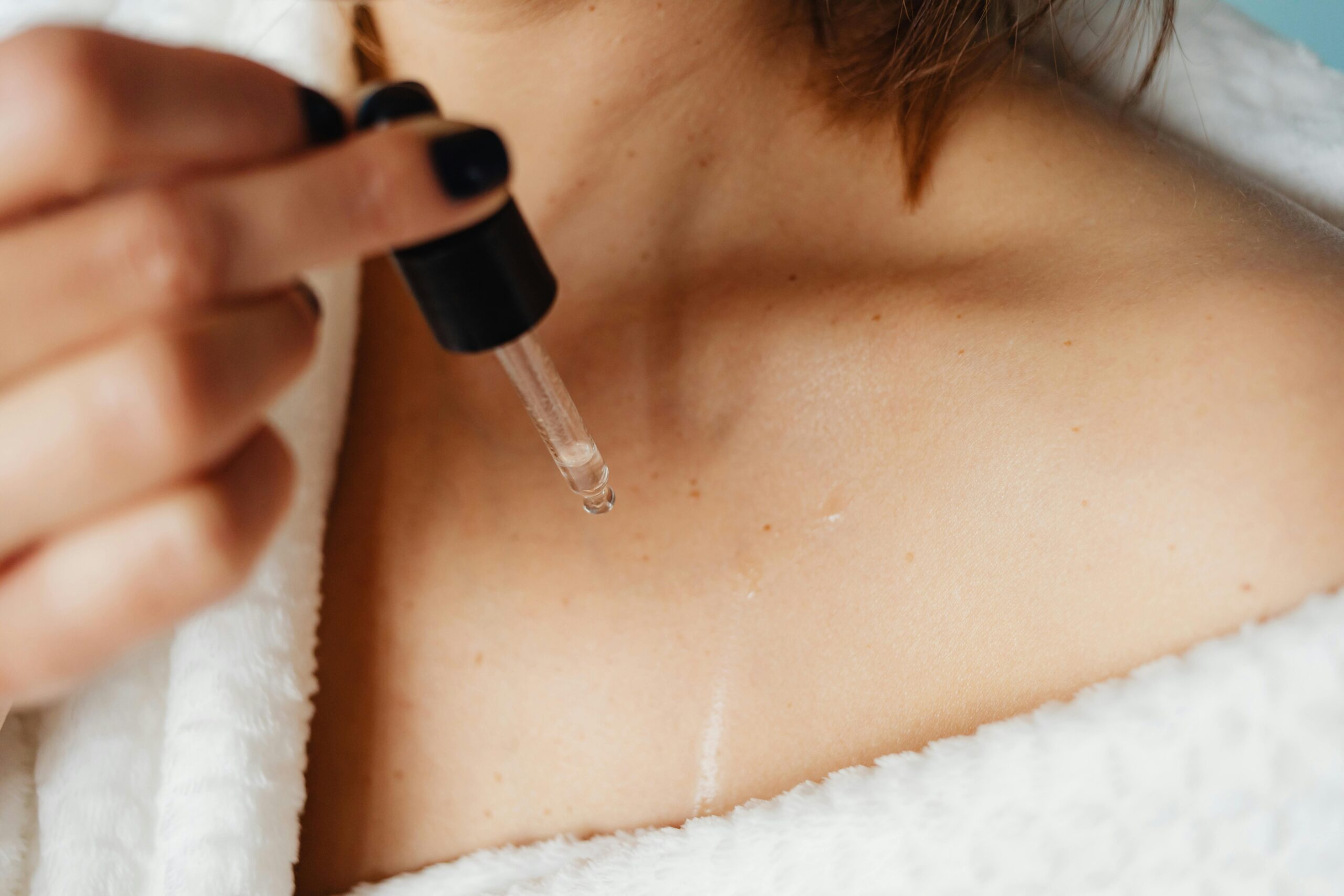10 Best Skincare Serums in Pakistan